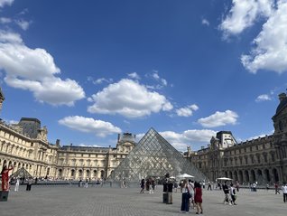 Louvre 26